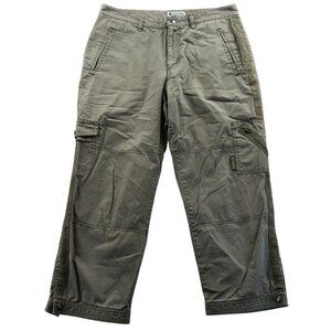 Columbia Women's Capri Cargo Pants Size 8 Straight Leg Outdoors Casual Green